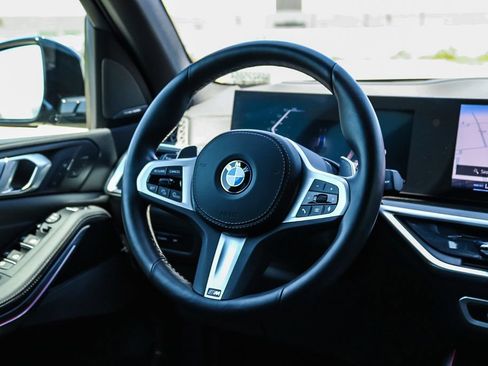 Used 2026 BMW X5 sDrive40i w/ M Sport Package RWD image 16