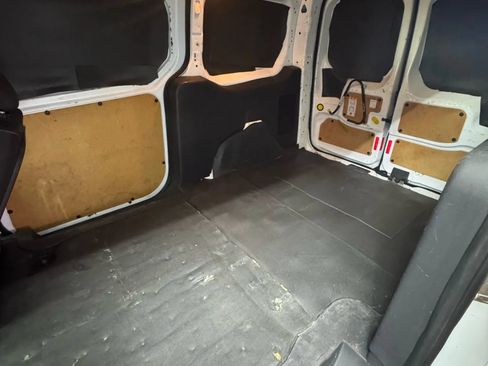 Used 2014 Ford Transit Connect XL FWD image 19