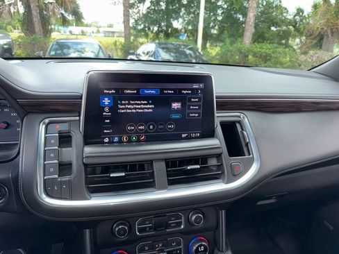 Used 2021 Chevrolet Tahoe Z71 w/ Luxury Package AWD/4WD image 55