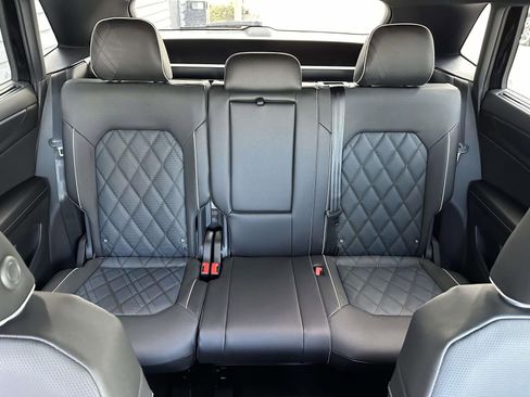 New 2026 Volkswagen Atlas Cross Sport SEL Premium R-Line image 14