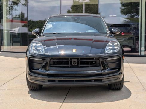 Used 2025 Porsche Macan image 6