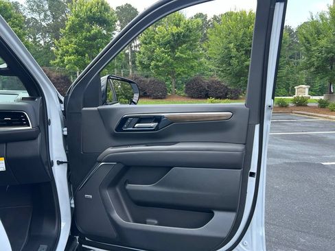 New 2026 Chevrolet Tahoe High Country AWD/4WD image 64