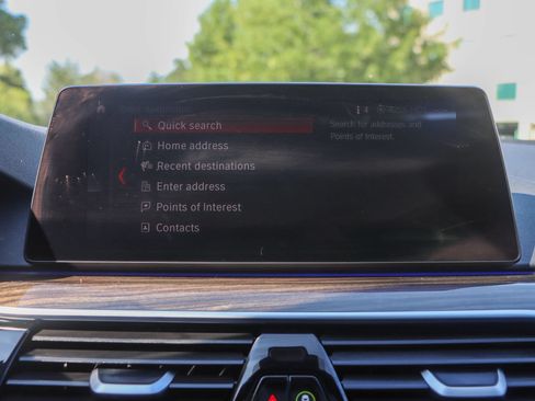 Used 2019 BMW 530i RWD image 33