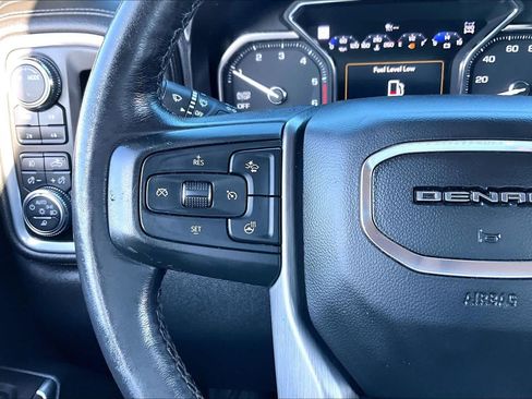 Used 2021 GMC Sierra 1500 Denali w/ Denali Ultimate Package AWD/4WD image 24