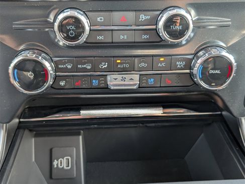 New 2025 Ford F150 Lariat w/ Equipment Group 501A Mid image 20