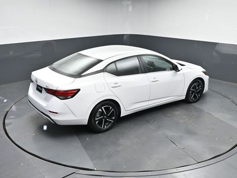 Used 2024 Nissan Sentra SV image 36