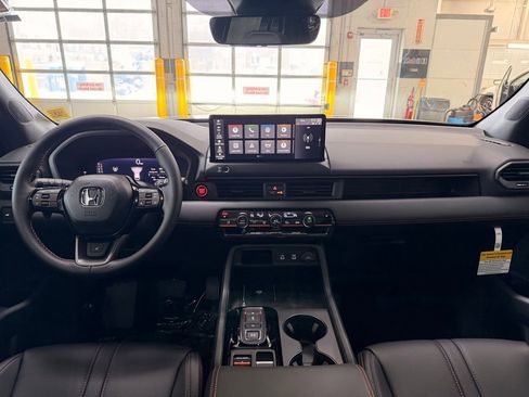 New 2026 Honda Pilot TrailSport image 5