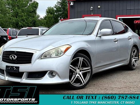 Used 2011 INFINITI M37 x w/ Premium Pkg image 2