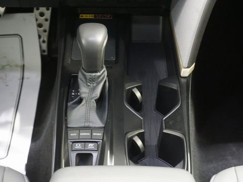 Certified 2025 Toyota Camry SE image 30