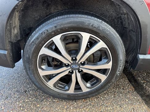 Used 2023 Subaru Forester Limited image 8