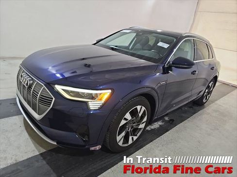 Used 2022 Audi e-tron Premium image 1