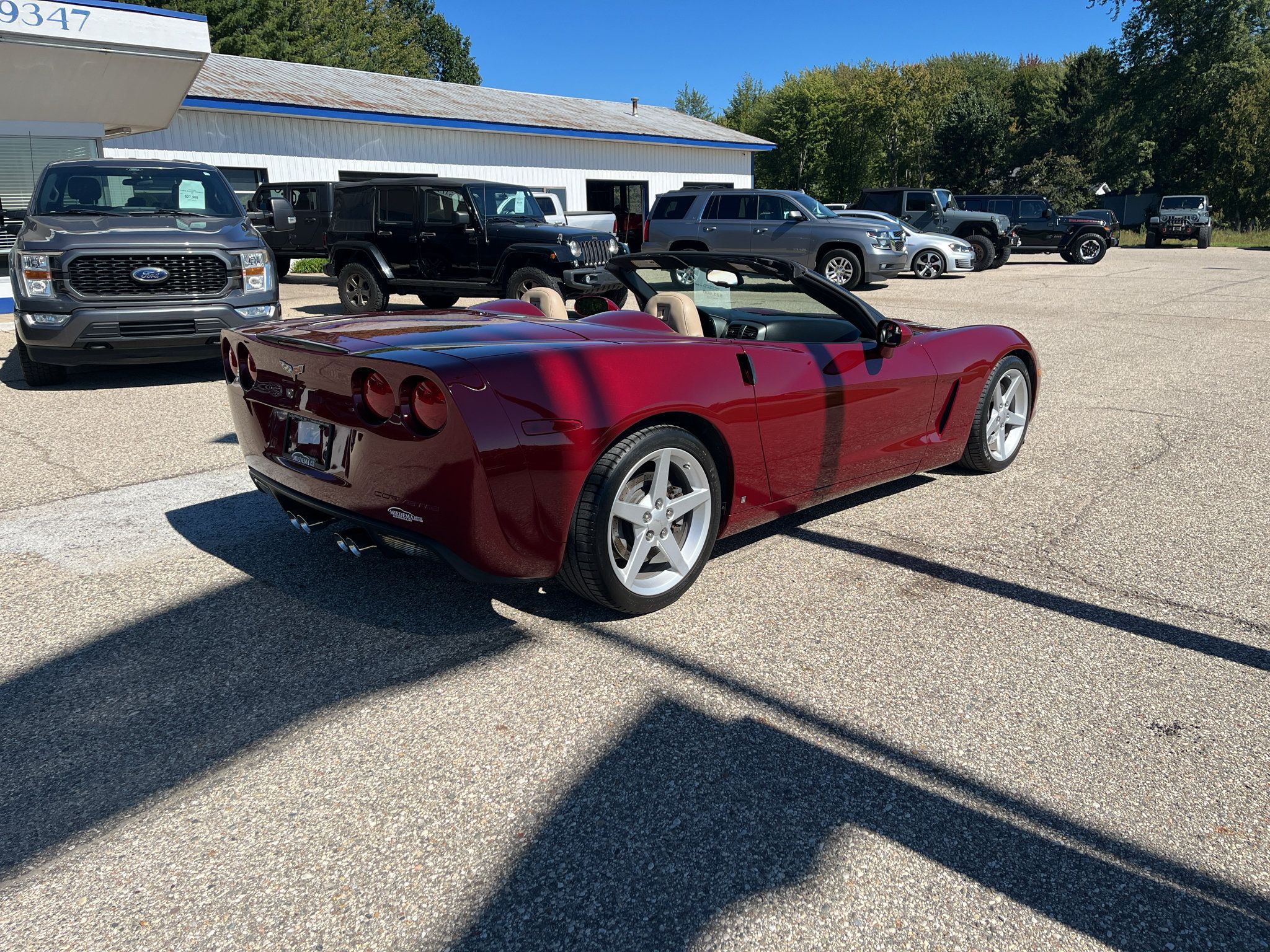 Used 2006 Chevrolet Corvette Convertible w/ Performance Package RWD image 18