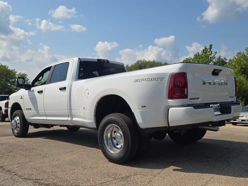 New 2026 RAM 3500 Big Horn AWD/4WD image 15