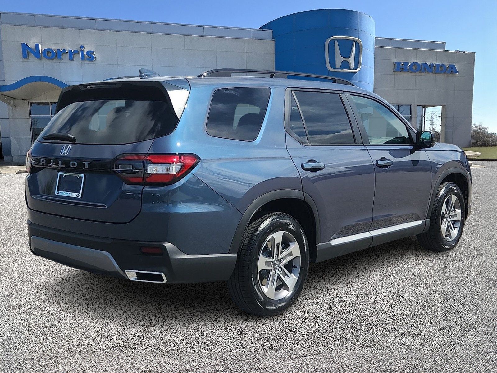 New 2026 Honda Pilot EX-L image 4