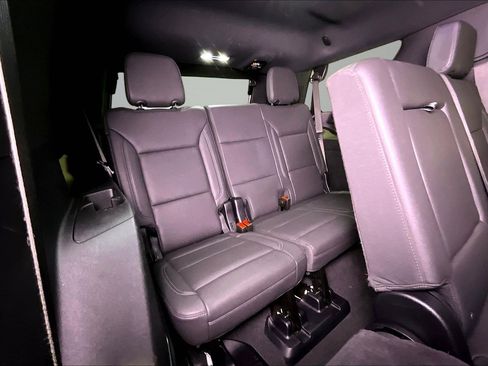 Used 2025 Chevrolet Tahoe LT AWD/4WD image 27