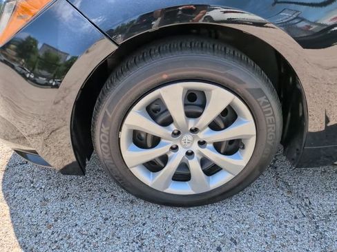 Used 2024 Toyota Corolla LE FWD image 10