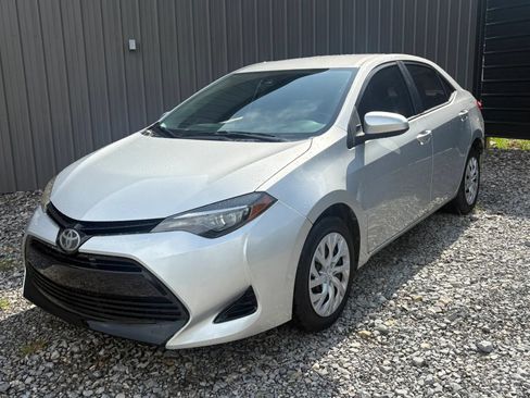 Used 2019 Toyota Corolla LE FWD image 1