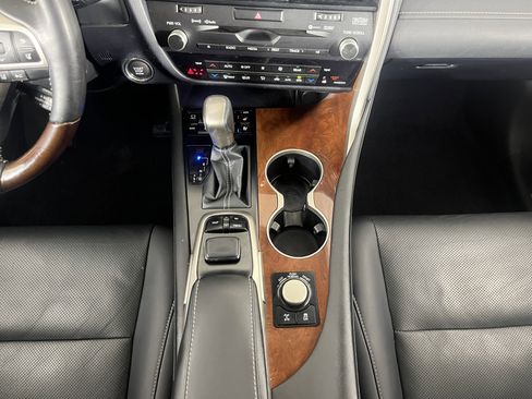 Used 2019 Lexus RX 350L w/ Premium Package AWD/4WD image 16