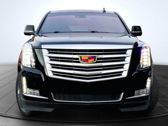 Used 2016 Cadillac Escalade Platinum AWD/4WD image 3