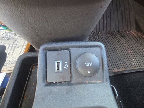 Used 2021 Ford Transit Connect XL image 29