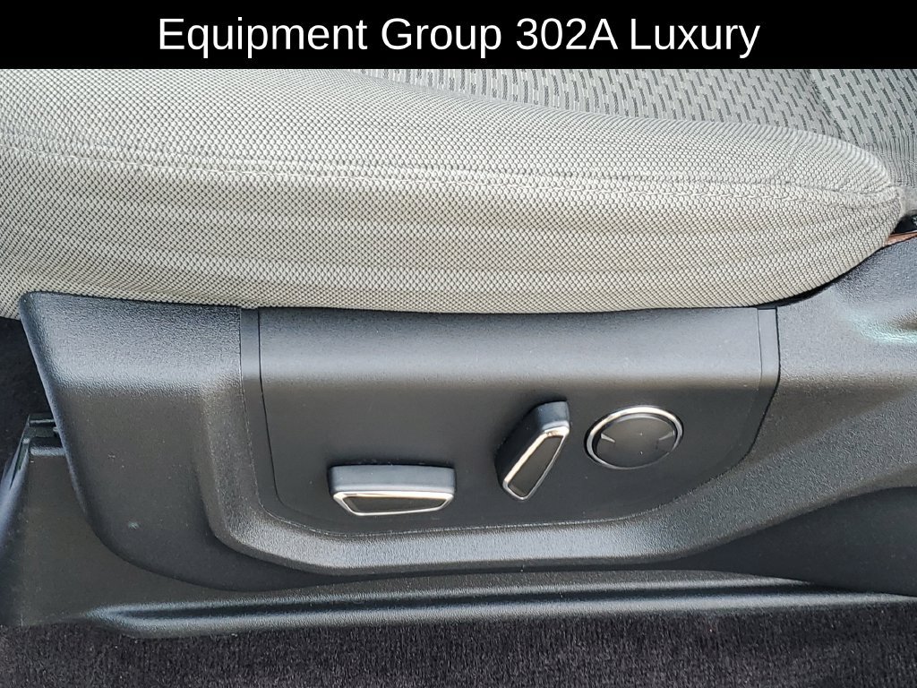 Used 2016 Ford F150 XLT w/ Equipment Group 302A Luxury AWD/4WD image 7