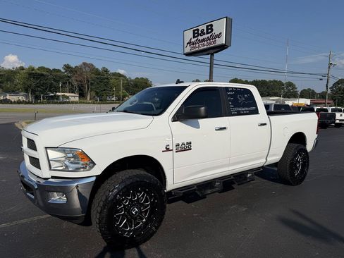 Used 2018 RAM 2500 SLT AWD/4WD image 1