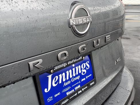Used 2024 Nissan Rogue S AWD/4WD image 4