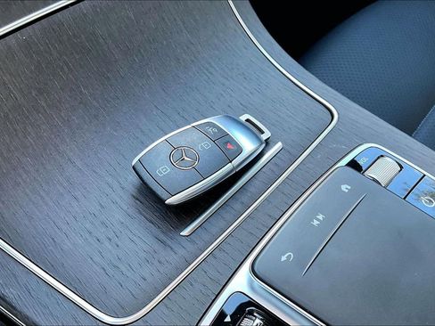 Certified 2022 Mercedes-Benz GLC 300 4MATIC image 10