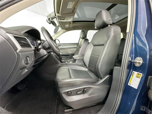 Used 2022 Volkswagen Atlas SE image 4