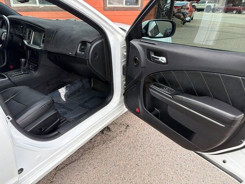 Used 2013 Dodge Charger R/T AWD/4WD image 17