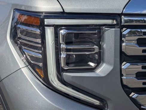 Used 2024 GMC Sierra 1500 Denali w/ Denali Reserve Package image 9