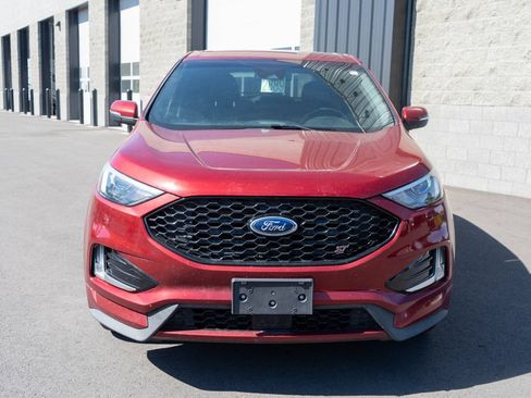 Used 2019 Ford Edge ST w/ Convenience Package AWD/4WD image 2