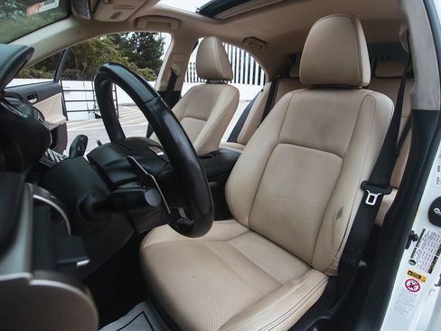 Used 2014 Lexus IS 250 image 12