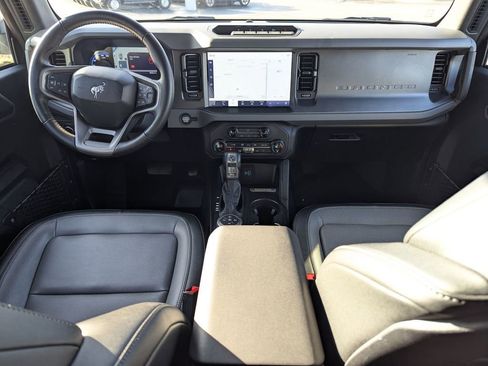 Used 2024 Ford Bronco Everglades image 25