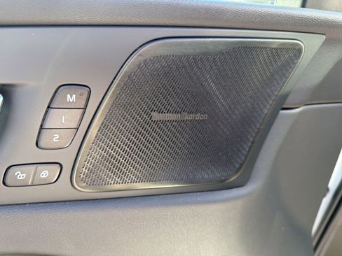 Used 2020 Volvo XC60 T6 Inscription image 16