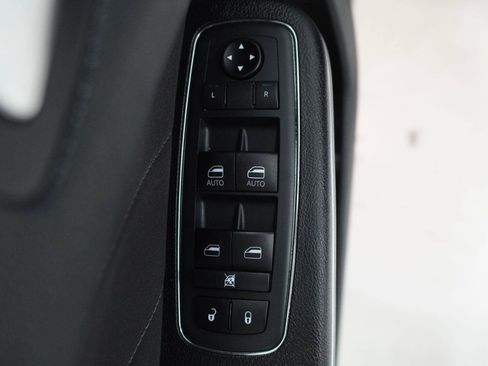 Used 2020 Dodge Charger Scat Pack w/ Dynamics Package RWD image 21