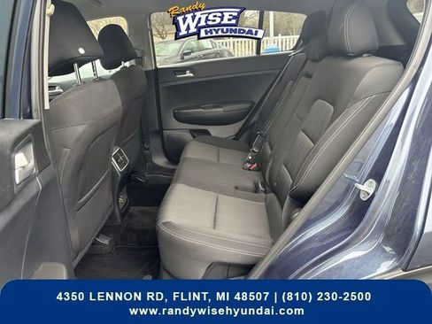 Used 2017 Kia Sportage LX image 21