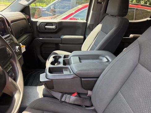 Used 2023 GMC Sierra 1500 Pro w/ Pro Value Package AWD/4WD image 17