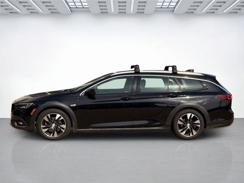 Used 2020 Buick Regal Essence AWD/4WD image 2