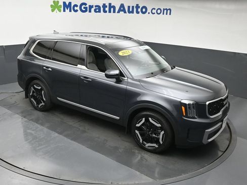 Used 2023 Kia Telluride EX FWD image 3