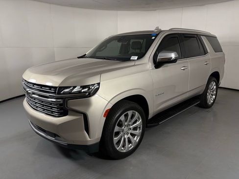Used 2021 Chevrolet Tahoe Premier w/ Premium Package image 5