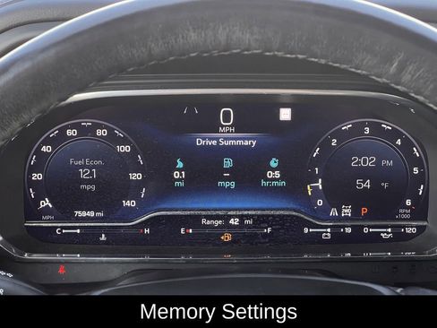 Used 2022 Chevrolet Suburban Z71 w/ Luxury Package image 19