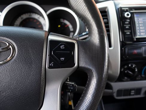 Used 2014 Toyota Tacoma PreRunner image 26