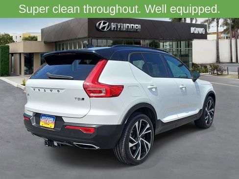 Used 2019 Volvo XC40 T5 R-Design AWD/4WD image 3