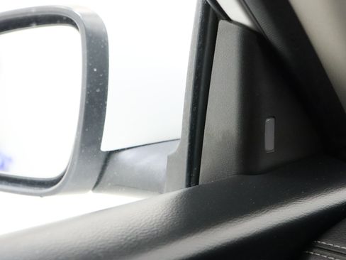 Used 2024 Nissan Sentra SV FWD image 21