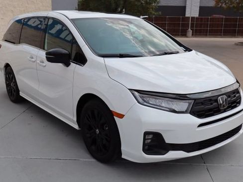 Used 2025 Honda Odyssey Sport-L image 5