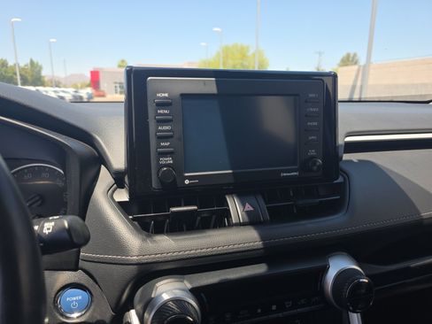 Used 2022 Toyota RAV4 XLE w/ XLE Grade Weather Package AWD/4WD image 12