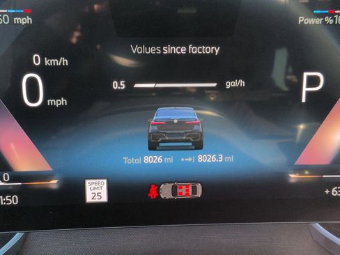 Certified 2024 BMW 760i xDrive 760i xDrive w/ Premium Package 2 image 21