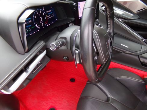 Used 2021 Chevrolet Corvette Stingray Premium Conv w/ Z51 Performance Package RWD image 18