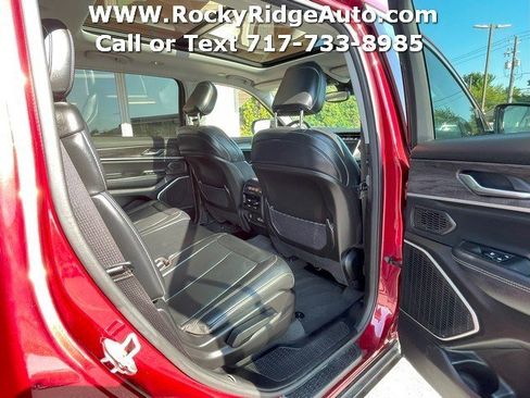 Used 2021 Jeep Grand Cherokee L Limited image 17